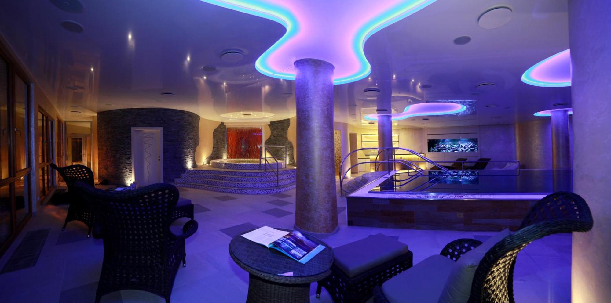 Boutique Hotel Ambiente ****+ Karlovy Vary Exterior photo