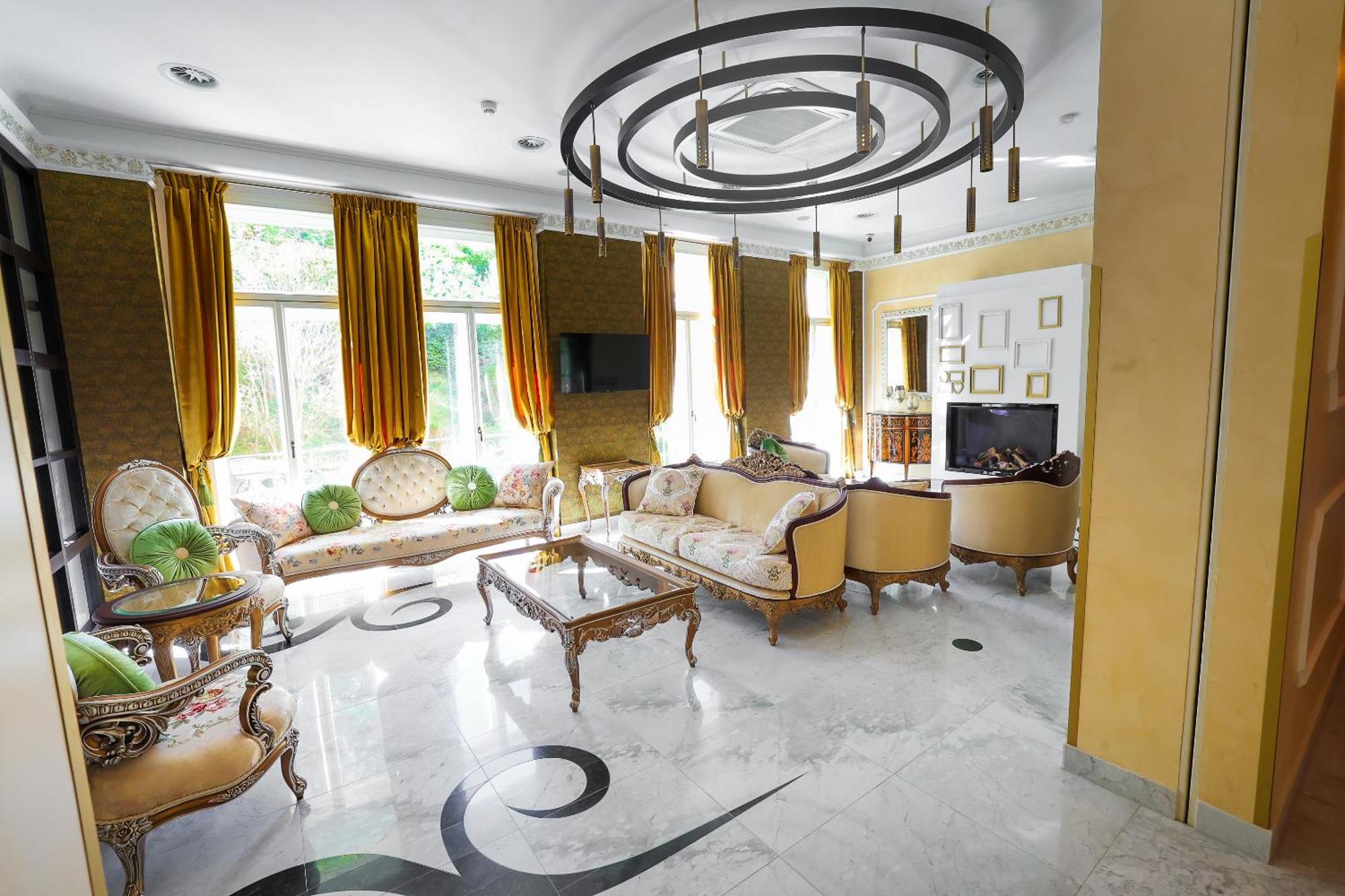 Boutique Hotel Ambiente ****+ Karlovy Vary Exterior photo