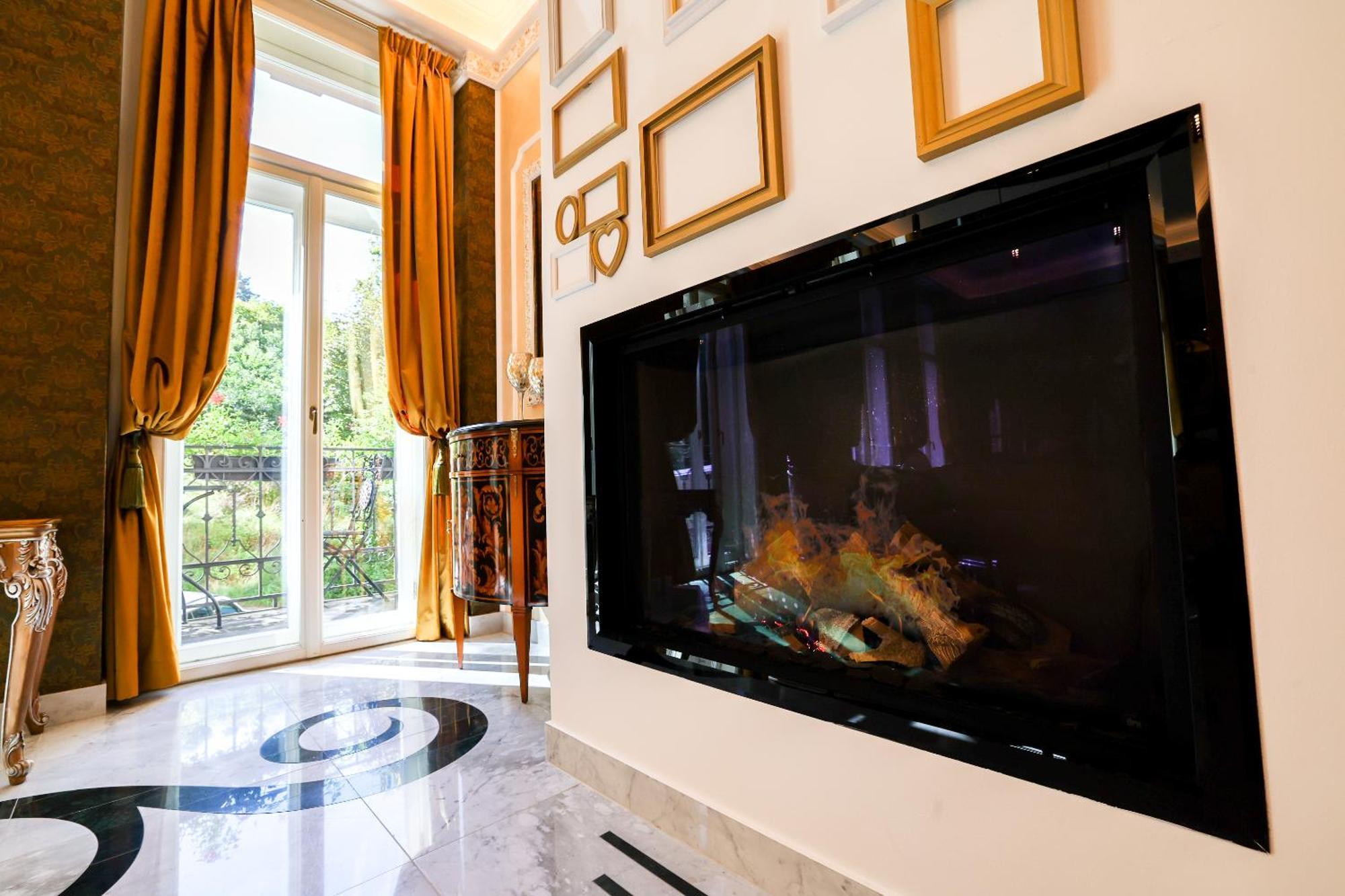 Boutique Hotel Ambiente ****+ Karlovy Vary Exterior photo
